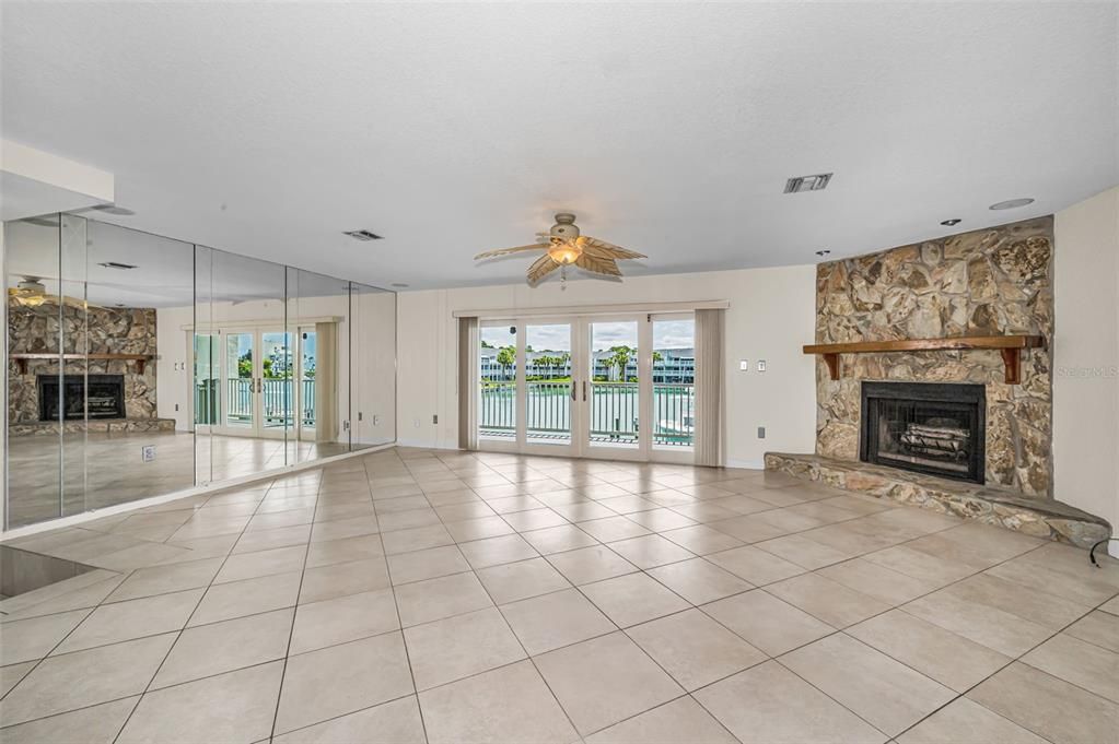 For Sale: $725,000 (3 beds, 2 baths, 1855 Square Feet)