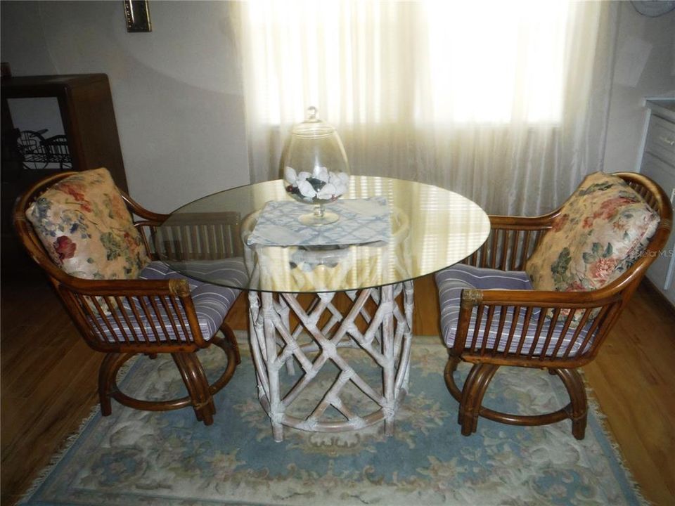 Activo con contrato: $124,900 (2 camas, 2 baños, 1152 Pies cuadrados)