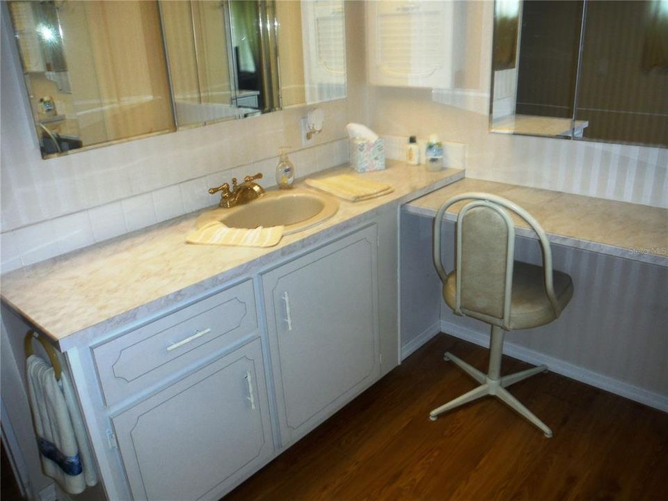 Activo con contrato: $124,900 (2 camas, 2 baños, 1152 Pies cuadrados)