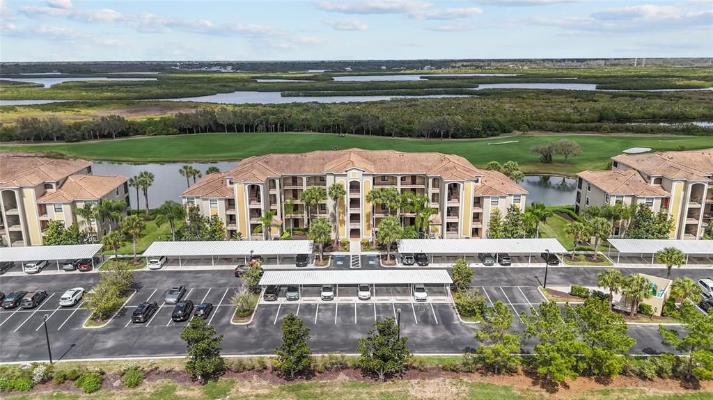 Activo con contrato: $275,500 (2 camas, 2 baños, 1156 Pies cuadrados)