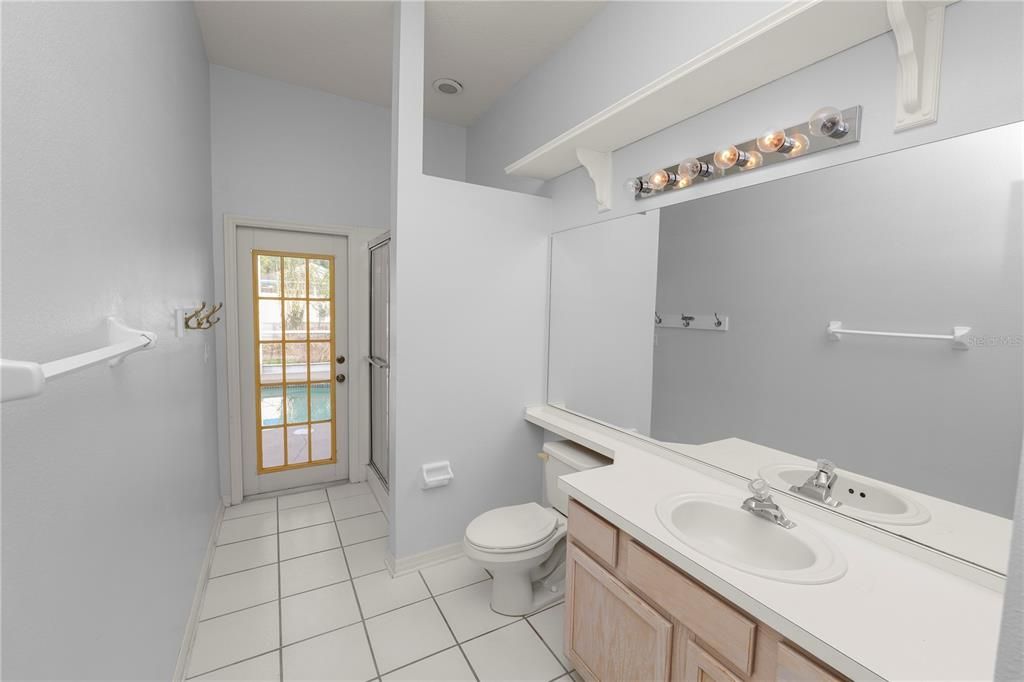 Activo con contrato: $399,900 (4 camas, 3 baños, 2279 Pies cuadrados)