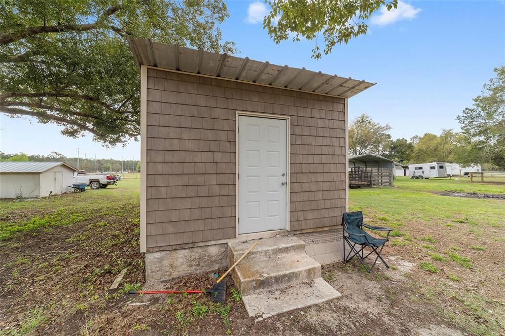Activo con contrato: $349,000 (3 camas, 2 baños, 1684 Pies cuadrados)