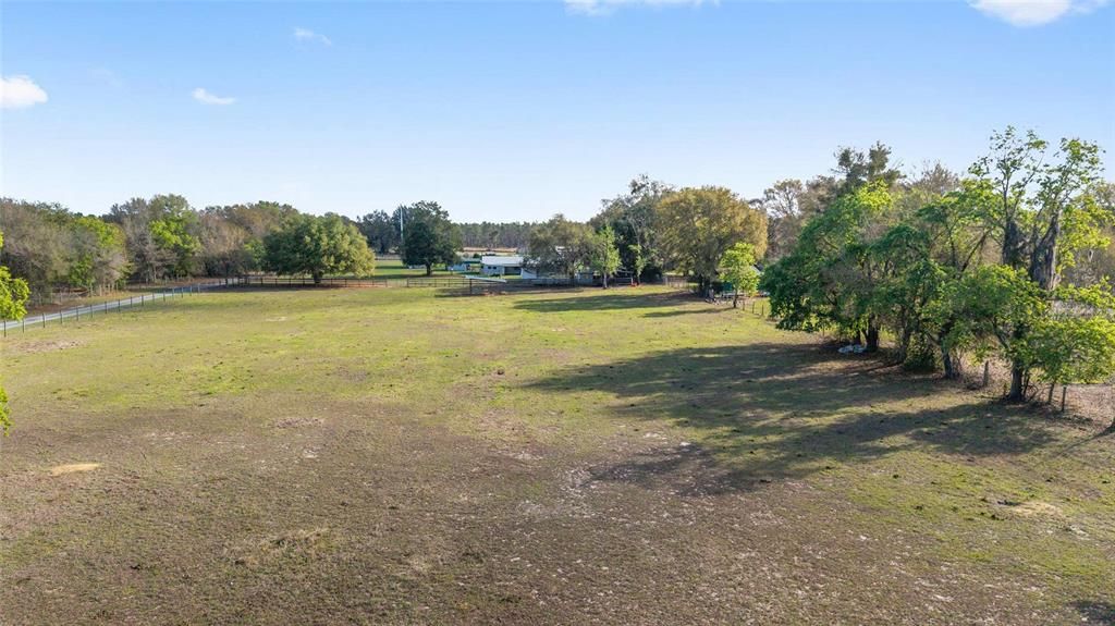 Activo con contrato: $349,000 (3 camas, 2 baños, 1684 Pies cuadrados)