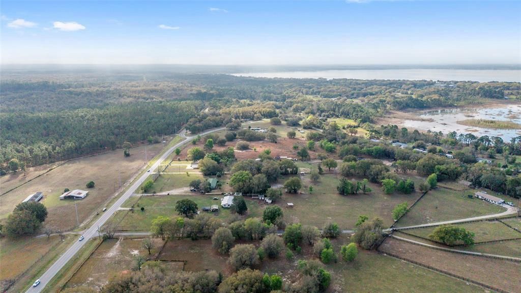 Activo con contrato: $349,000 (3 camas, 2 baños, 1684 Pies cuadrados)
