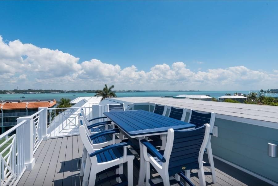 For Sale: $4,450,000 (6 beds, 6 baths, 3018 Square Feet)