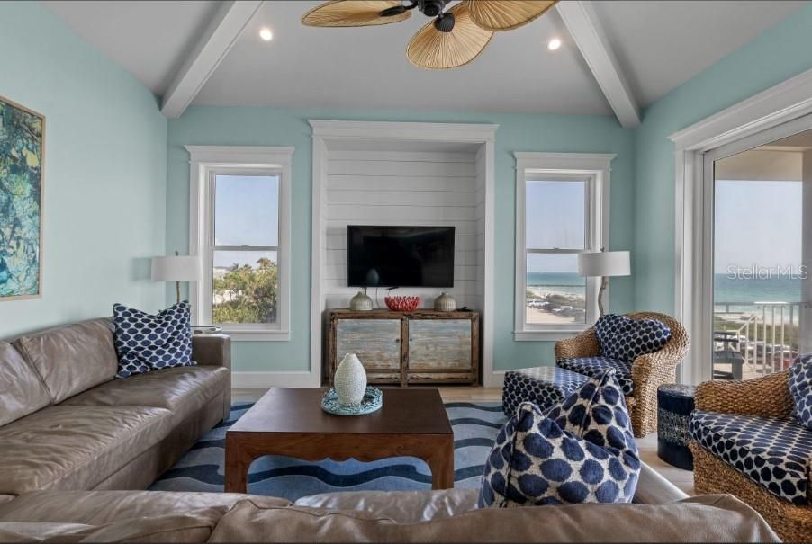 For Sale: $4,450,000 (6 beds, 6 baths, 3018 Square Feet)