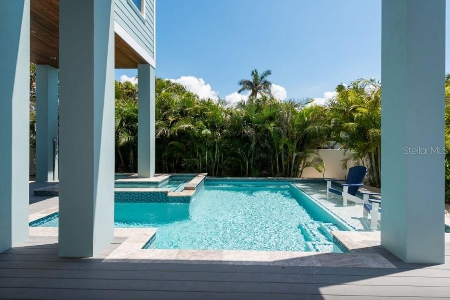 For Sale: $4,450,000 (6 beds, 6 baths, 3018 Square Feet)