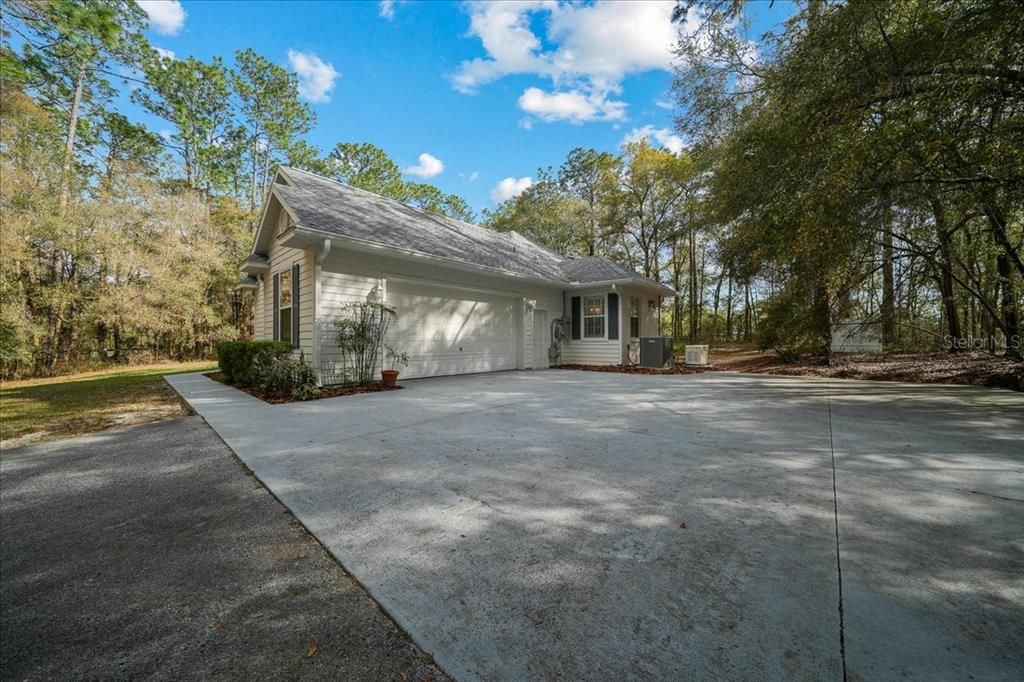 En Venta: $799,000 (3 camas, 2 baños, 2345 Pies cuadrados)