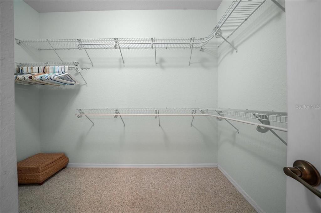 En Venta: $799,000 (3 camas, 2 baños, 2345 Pies cuadrados)