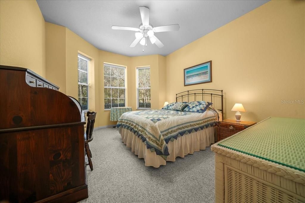 En Venta: $799,000 (3 camas, 2 baños, 2345 Pies cuadrados)