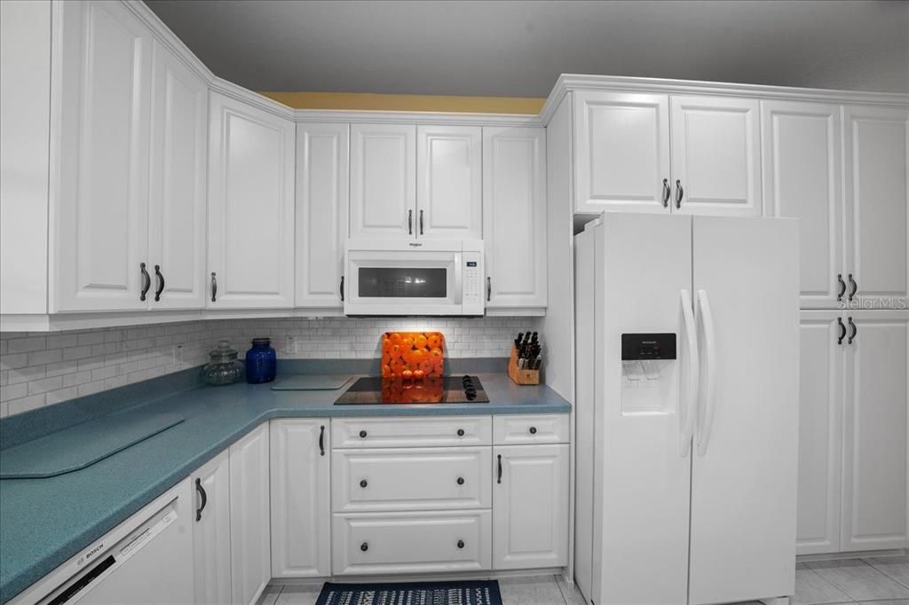 En Venta: $799,000 (3 camas, 2 baños, 2345 Pies cuadrados)