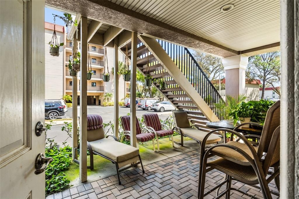 For Sale: $699,000 (3 beds, 2 baths, 2406 Square Feet)