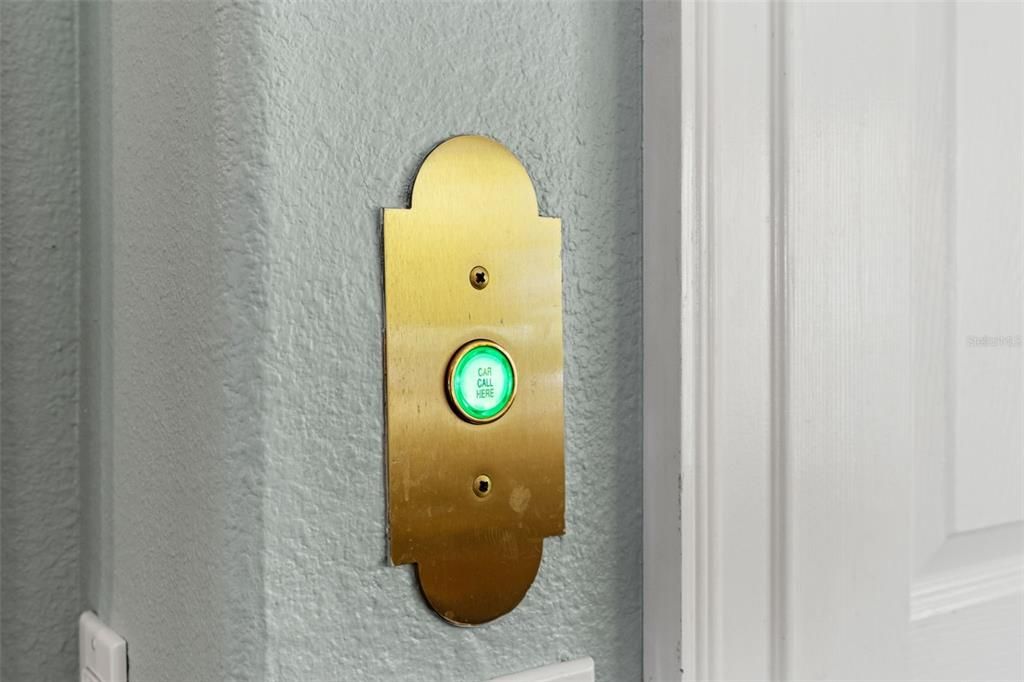 For Sale: $699,000 (3 beds, 2 baths, 2406 Square Feet)