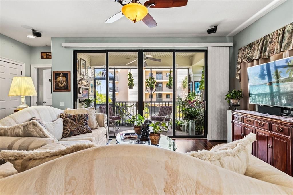 For Sale: $699,000 (3 beds, 2 baths, 2406 Square Feet)