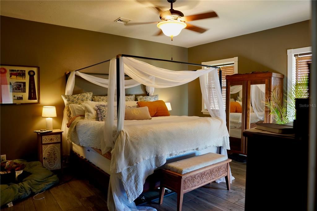 待售: $1,895,000 (3 贝兹, 2 浴室, 2957 平方英尺)