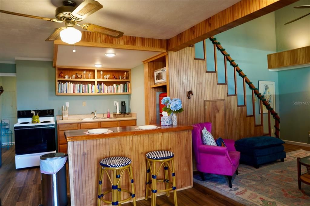 待售: $1,895,000 (3 贝兹, 2 浴室, 2957 平方英尺)