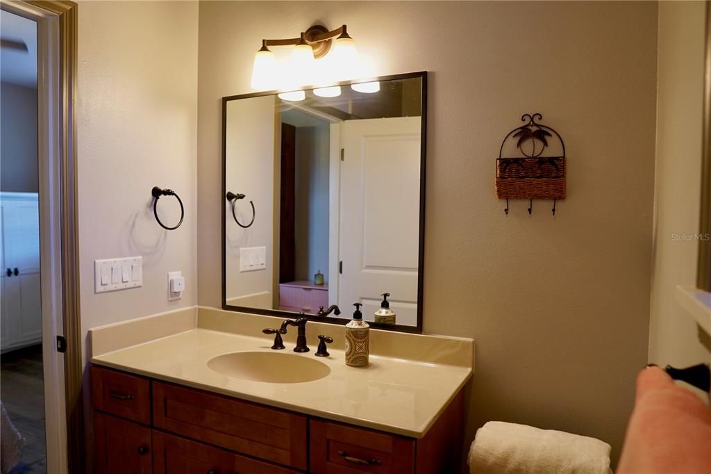 待售: $1,895,000 (3 贝兹, 2 浴室, 2957 平方英尺)