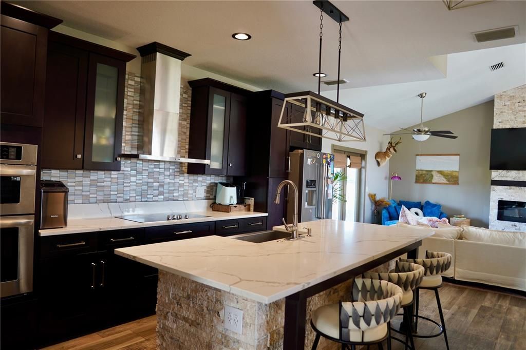 待售: $1,895,000 (3 贝兹, 2 浴室, 2957 平方英尺)