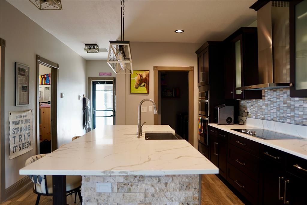 待售: $1,895,000 (3 贝兹, 2 浴室, 2957 平方英尺)