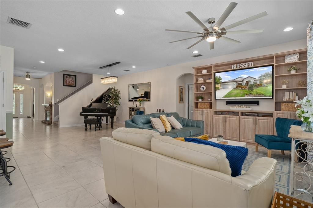 Active With Contract: $575,000 (4 beds, 3 baths, 3110 Square Feet)