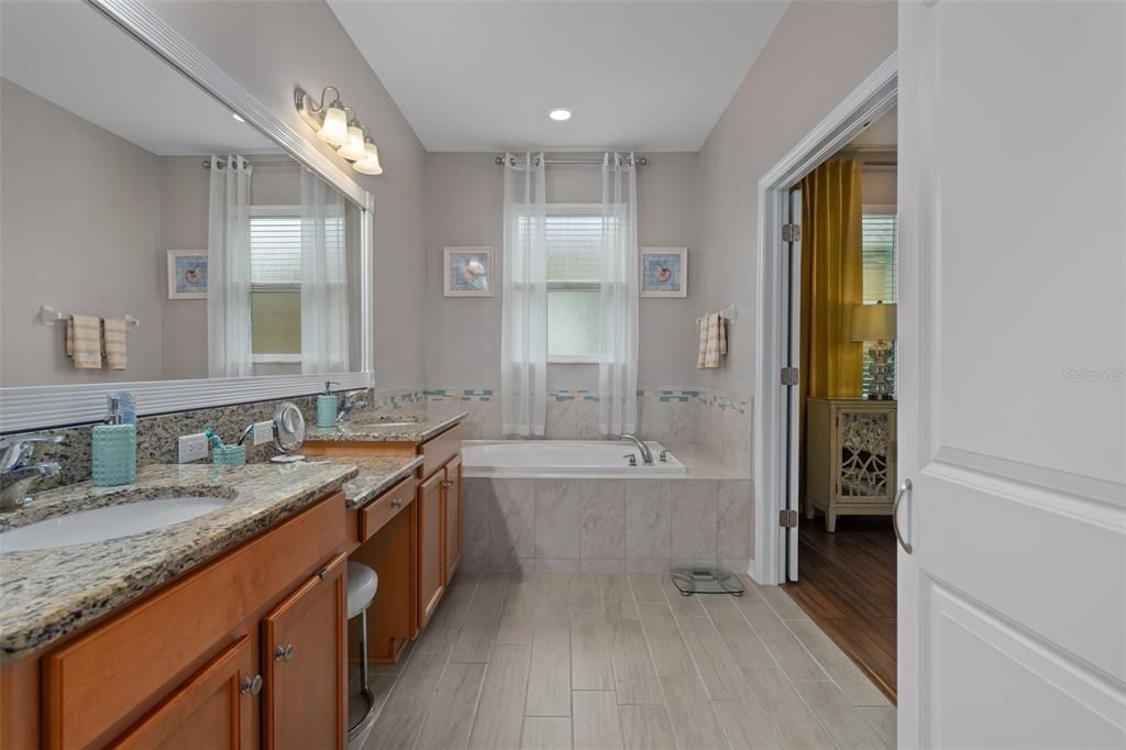 Active With Contract: $575,000 (4 beds, 3 baths, 3110 Square Feet)