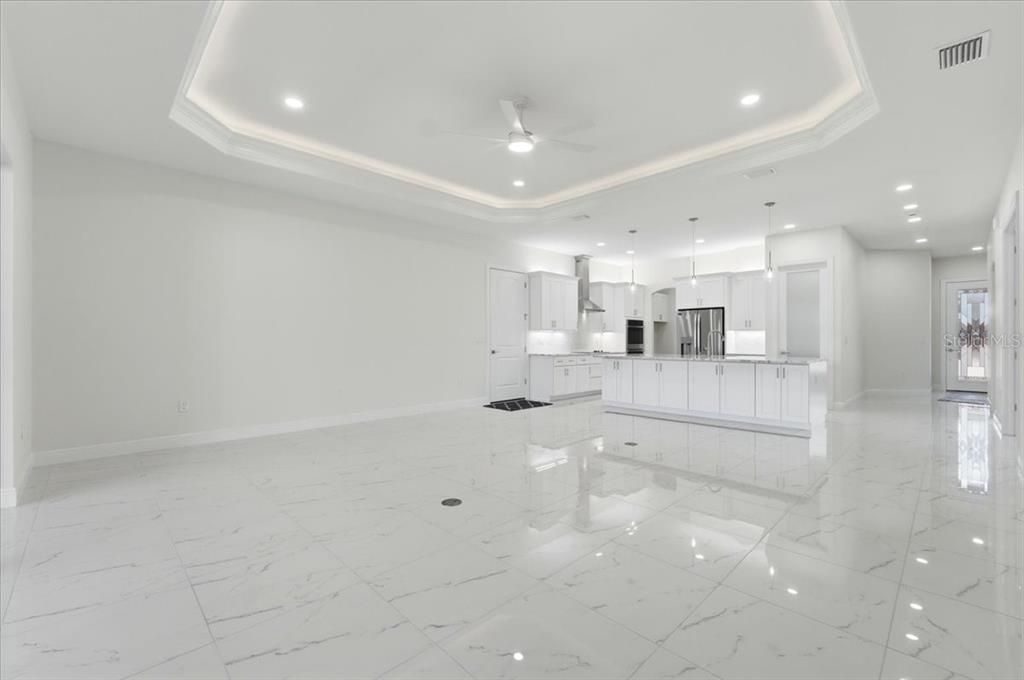 На продажу: $749,000 (3 спален, 2 ванн, 1688 Квадратных фут)