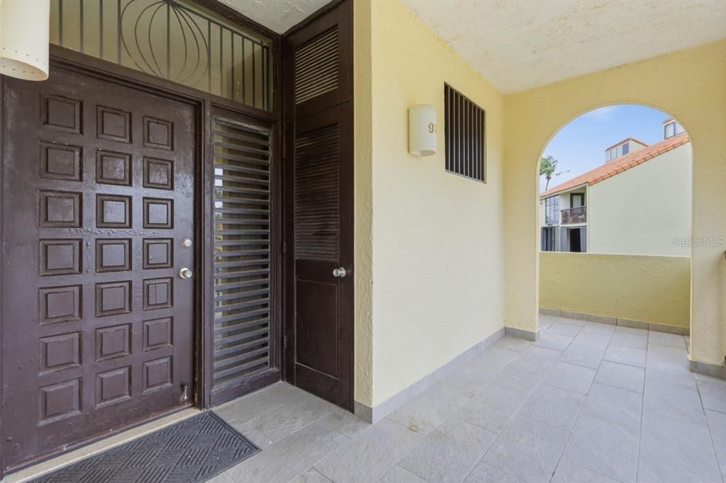 На продажу: $395,000 (3 спален, 3 ванн, 1390 Квадратных фут)