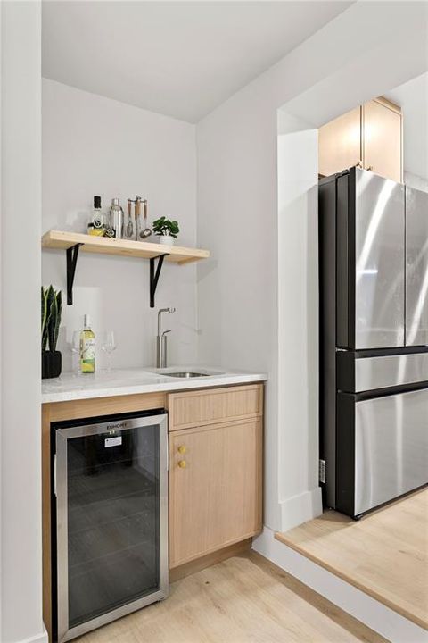 В аренду: $8,500 (4 спален, 3 ванн, 3291 Квадратных фут)