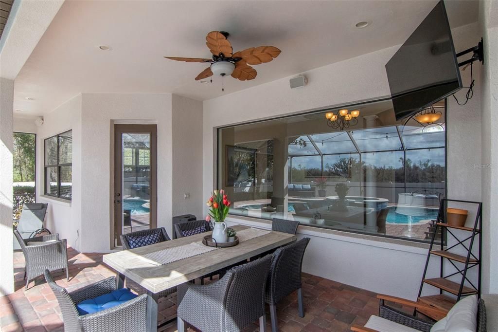 Activo con contrato: $799,000 (5 camas, 4 baños, 3144 Pies cuadrados)