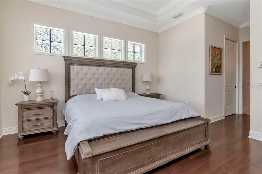 Activo con contrato: $799,000 (5 camas, 4 baños, 3144 Pies cuadrados)