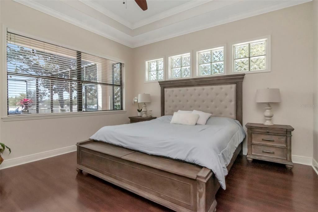 Activo con contrato: $799,000 (5 camas, 4 baños, 3144 Pies cuadrados)