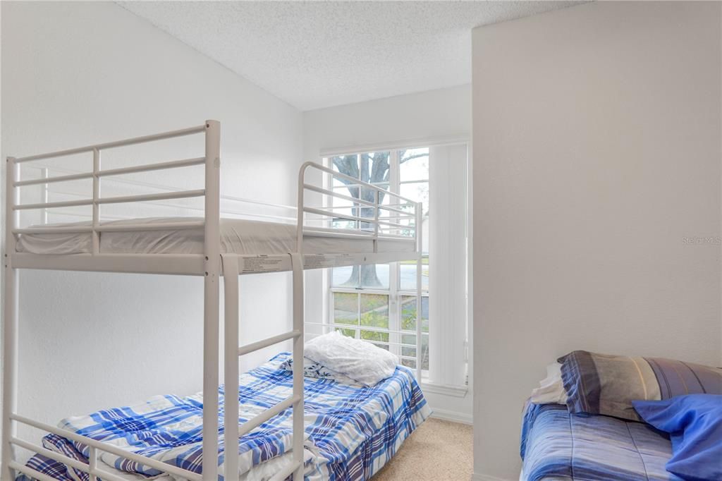 Activo con contrato: $185,000 (2 camas, 2 baños, 1080 Pies cuadrados)
