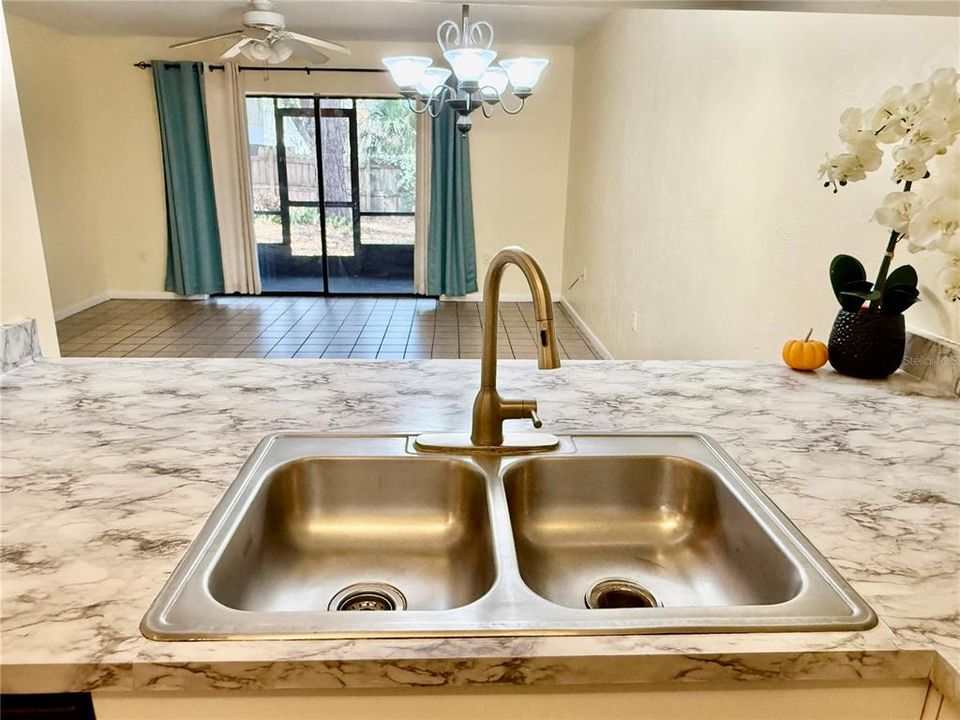 En Venta: $149,900 (2 camas, 2 baños, 1088 Pies cuadrados)