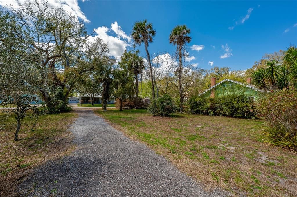 Activo con contrato: $299,900 (2 camas, 3 baños, 954 Pies cuadrados)