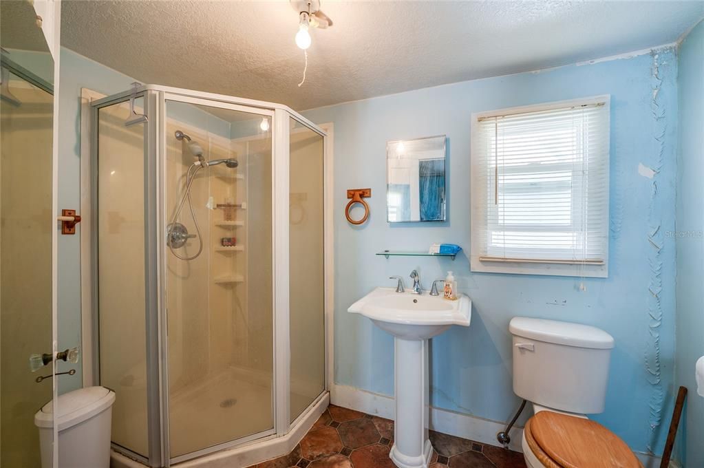Activo con contrato: $299,900 (2 camas, 3 baños, 954 Pies cuadrados)