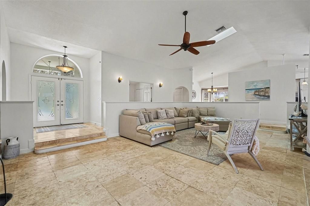 Active With Contract: $599,900 (3 beds, 3 baths, 2948 Square Feet)