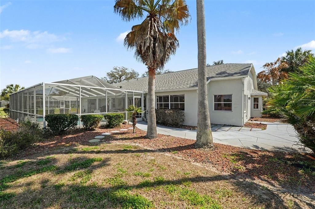 Active With Contract: $599,900 (3 beds, 3 baths, 2948 Square Feet)