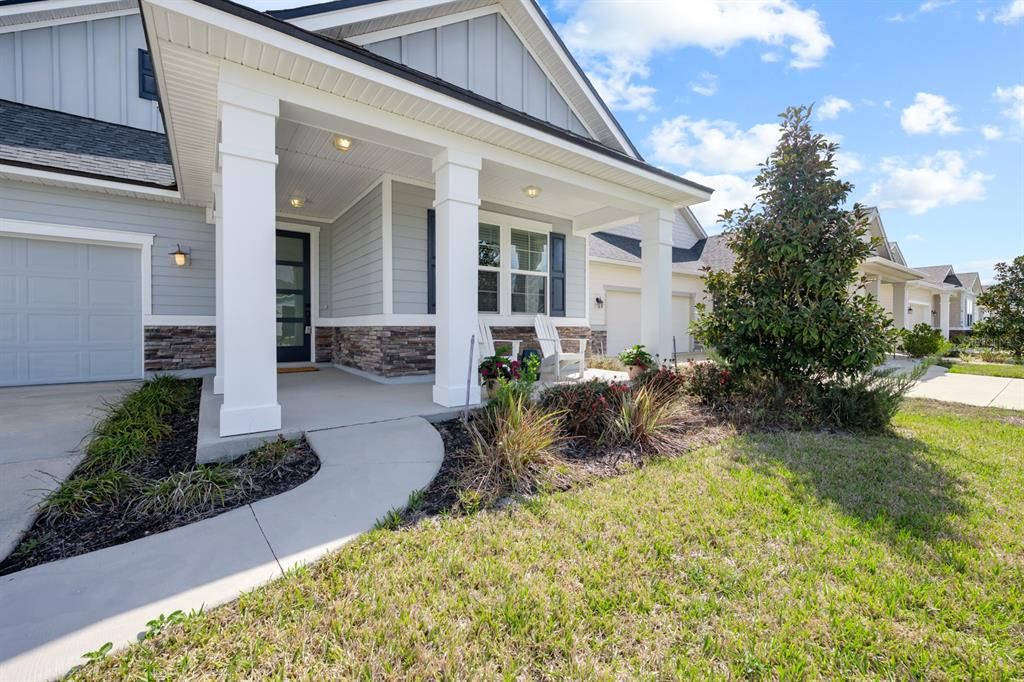 For Sale: $749,999 (4 beds, 3 baths, 2527 Square Feet)