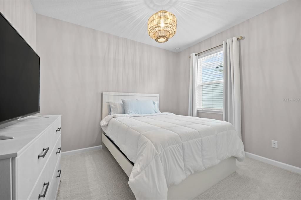 For Sale: $749,999 (4 beds, 3 baths, 2527 Square Feet)