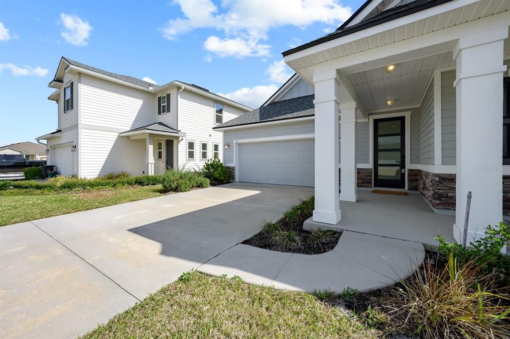 For Sale: $749,999 (4 beds, 3 baths, 2527 Square Feet)