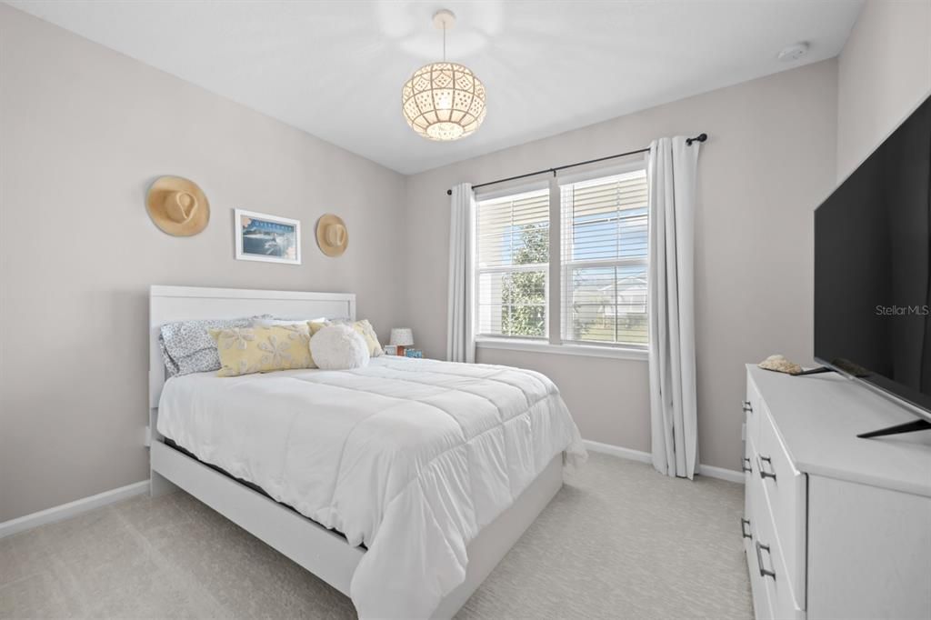 For Sale: $749,999 (4 beds, 3 baths, 2527 Square Feet)