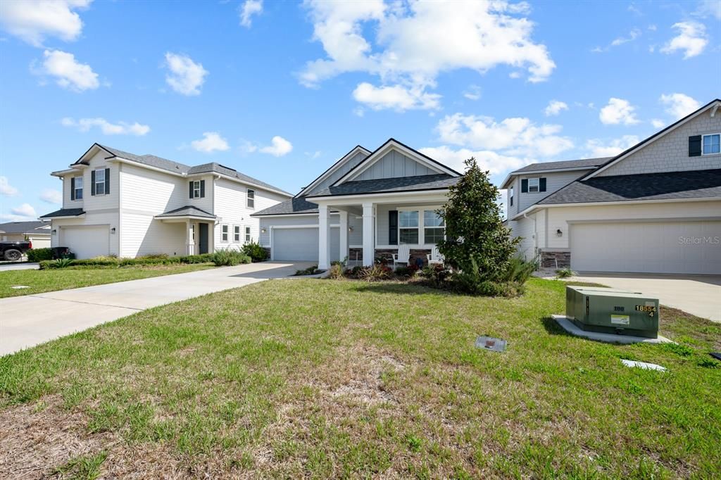 For Sale: $749,999 (4 beds, 3 baths, 2527 Square Feet)