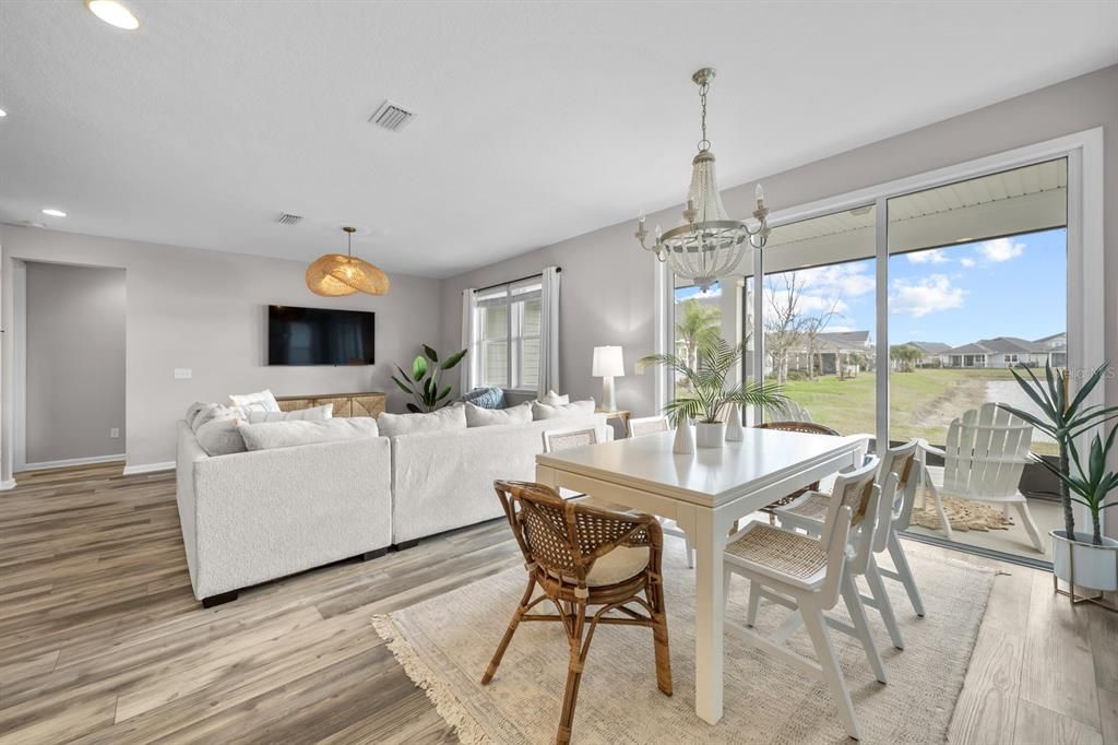 For Sale: $749,999 (4 beds, 3 baths, 2527 Square Feet)