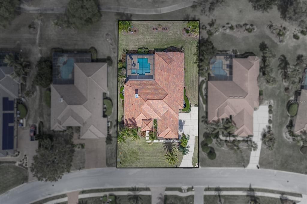 Active With Contract: $965,000 (4 beds, 3 baths, 3737 Square Feet)