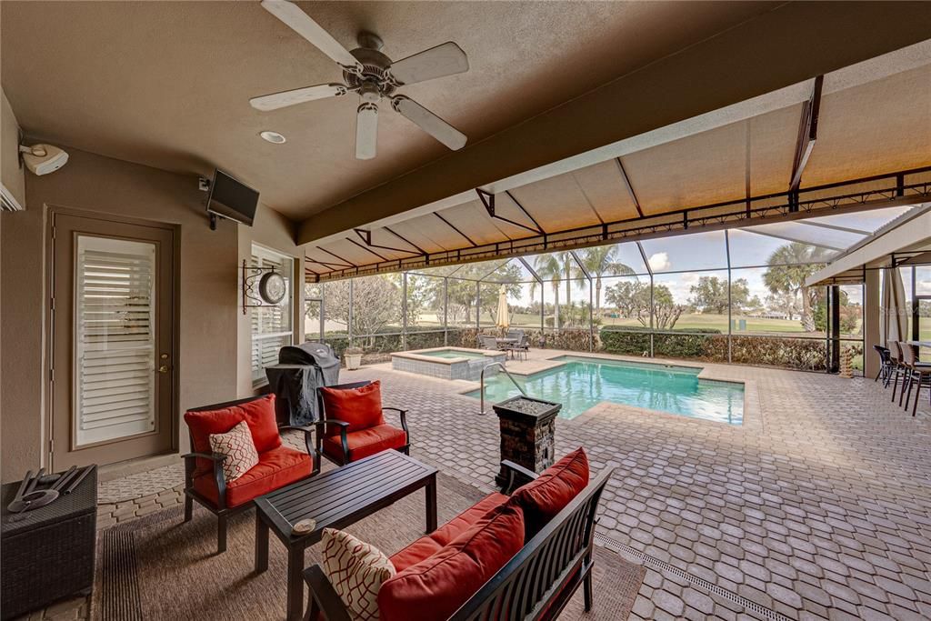 Active With Contract: $965,000 (4 beds, 3 baths, 3737 Square Feet)