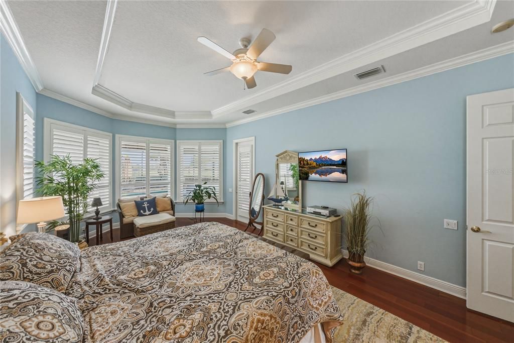 Active With Contract: $965,000 (4 beds, 3 baths, 3737 Square Feet)