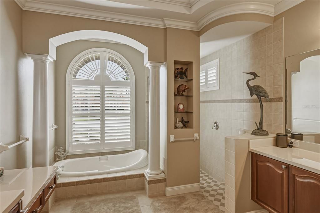 Active With Contract: $965,000 (4 beds, 3 baths, 3737 Square Feet)