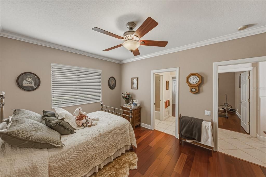 Active With Contract: $965,000 (4 beds, 3 baths, 3737 Square Feet)