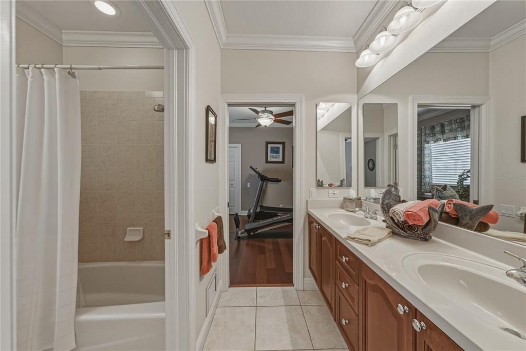 Active With Contract: $965,000 (4 beds, 3 baths, 3737 Square Feet)