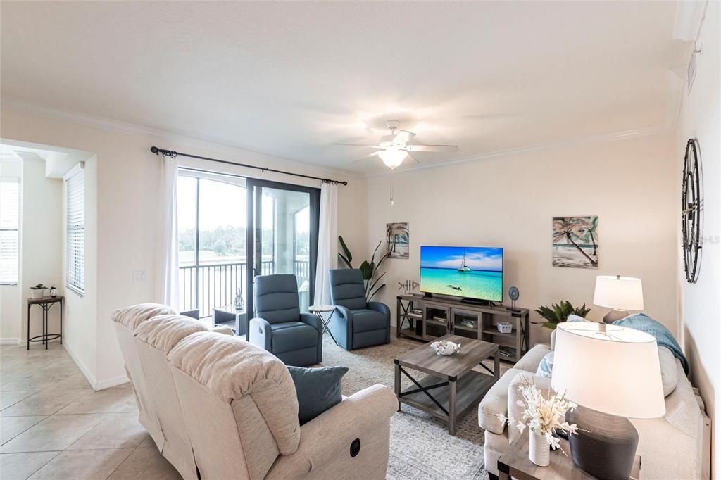 En Venta: $289,900 (2 camas, 2 baños, 1142 Pies cuadrados)